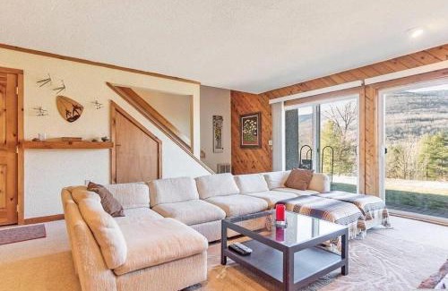 Hunter Casa | SPECTACULAR CATSKILLS 4 BEDROOM VACATION OASIS- Gorgeous Hunter Mountain Views!