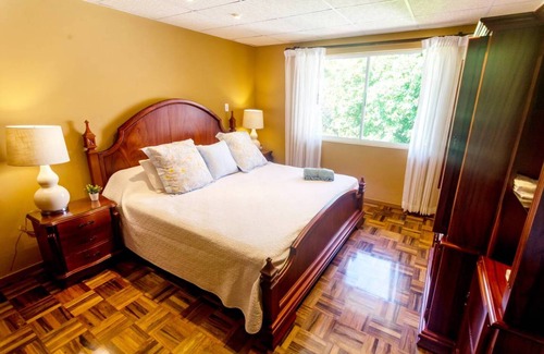 Ciudad Cariari Condominio | Spectacular Golf course views. Gated. Quiet. 15 min to SJO Airport
