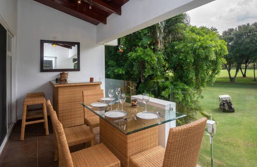Ciudad Cariari Condominio | Spectacular Golf course views. Gated. Quiet. 15 min to SJO Airport