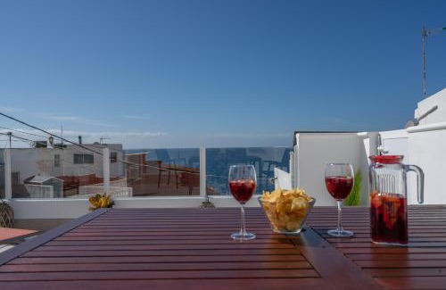 Bocacangrejo Casa | Spectacular Cave with two large terraces (70m2) by the sea