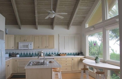 Waialua Casa | Espectacular retiro ejecutivo frente a la playa