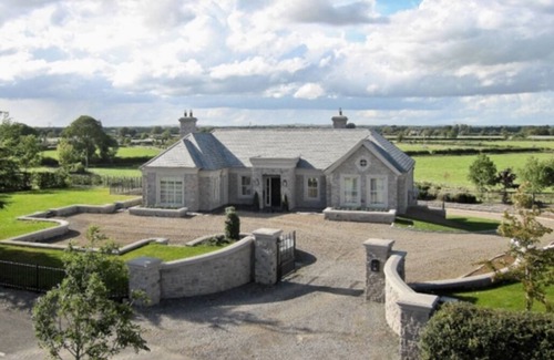 Kildare Casa | Spectacular heritage home in the heart of historic Barberstown