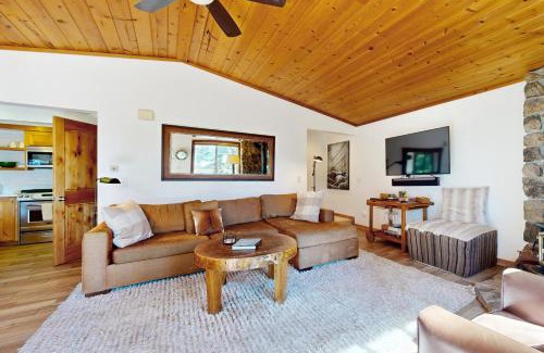 Kings Beach Casa | Spectacular Lakeview Cabin