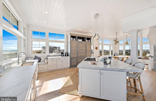 South Beach Haven Casa | Spectacular LBI Oceanfront Escape - newly renovated