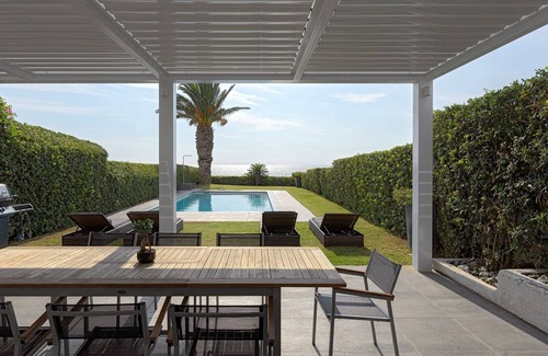 Athens City Centre Villa | Lavish Athens Loft | Zephyr Loft | 1 Bedroom | Superb City Views | Prime Location