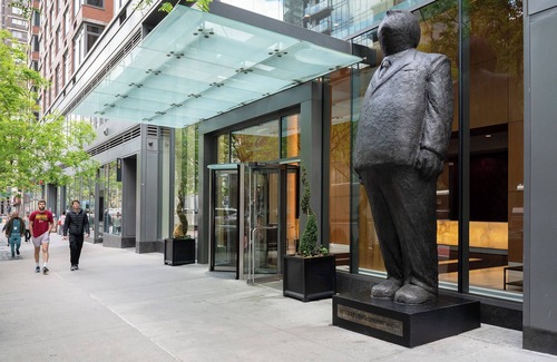 Rose Hill Apartamento | Spectacular Midtown 1 Bed w/ Gym, Rooftop #6173