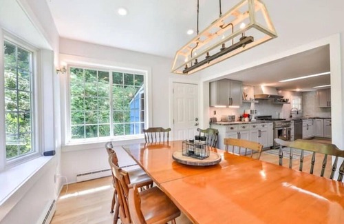 Shandaken Casa | Spectacular Modern Farmhouse - Town, Hike & Swim