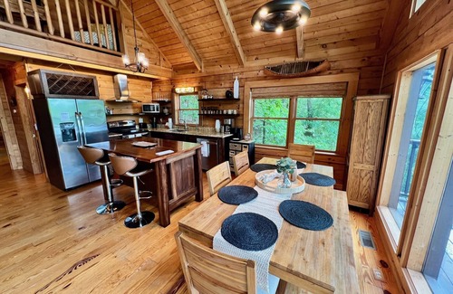 Big Canoe Cabina | SPECTACULAR NEW BIG CANOE RENTAL! Whiskey Mountain Escape