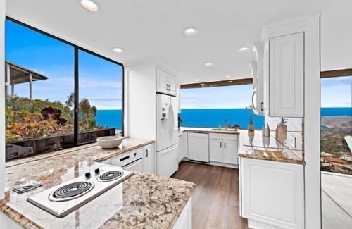 Laguna Beach Casa | Spectacular ocean view home, recently remodeled in the heart of Laguna Beach.