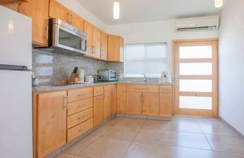 Colina del Sol Condominio | Espectacular condo con vista al mar | Wi-Fi | Piscina