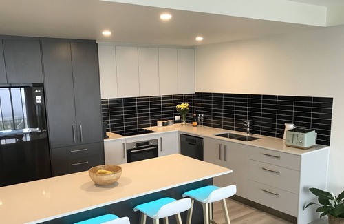 Tugun Casa | Spectacular Ocean Views - Modern 3 bedroom with Pool
