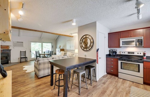 Tannersville Casa | Spectacular Pocono's Getaway Near EVERYTHING!!!