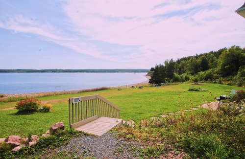 Cape Dauphin Cabaña | Espectacular playa privada en Bras D'or Lakes, lujo, moderno, espacioso