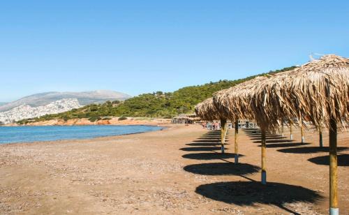 Kavouri Apartamento | Spectacular Sea Views, 2Bd Beachfront