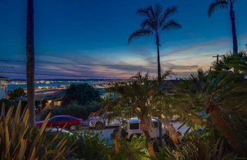 Middletown Casa | Spectacular Seaview Oasis -Views Spa Game Room