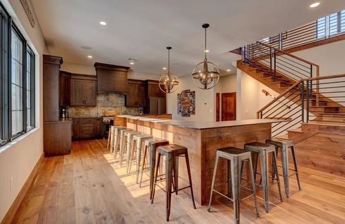Lincoln Chalet De Esquí | South Peak | Hot Tub | Ski In | 7BR Chalet