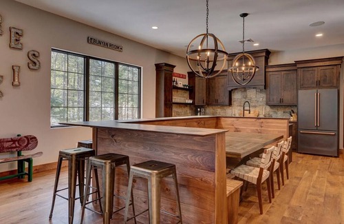 Lincoln Chalet De Esquí | South Peak | Hot Tub | Ski In | 7BR Chalet