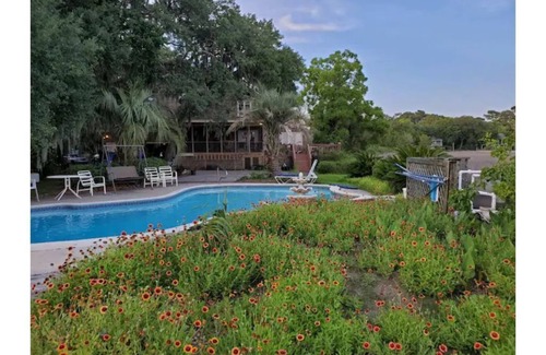 Cordesville Casa | Spectacular Sunsets on the Ashley River