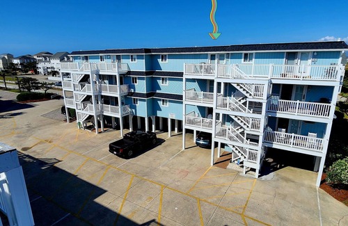 Ocean Isle Beach Condominio | Spectacular Sunset Views from this Top/3rd floor condo, 2 bed/2 bath