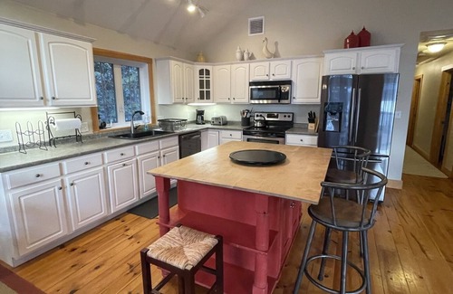 Naples Casa | Spectacular Sunsets and Sandy Beach on Long Lake!
