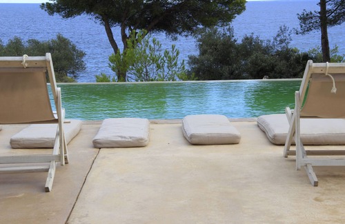 L'Ametlla de Mar Chalet De Esquí | Espectacular casa delante del mar