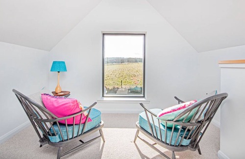 Fourpenny Casa | Espectaculares vistas ininterrumpidas de Loch Fleet y el campo desde cada habitación