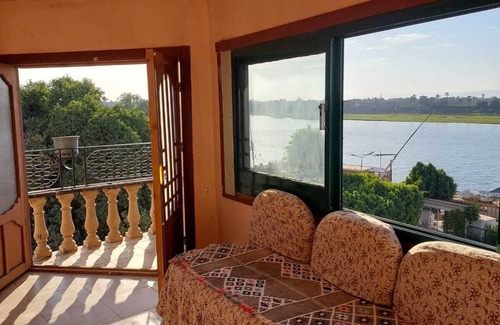 Nile River Luxor Apartamento | Spectacular view across the Nile, amazing location, Charming 2-bedroom apartment