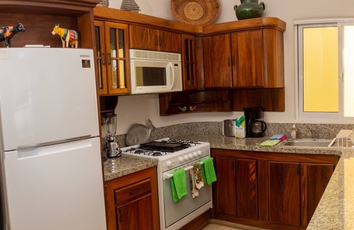 Playa Chahué Condominio | DISPONIBLE del 7 de diciembre al 19 de diciembre. Frente al mar, 1 BR, Penthouse de 2 pisos. Vista espectacular