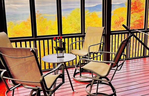 Dahlonega Casa | Spectacular Views-5BR-Hot Tub-Game Rm-TOP Location-dog friendly-near wineries!