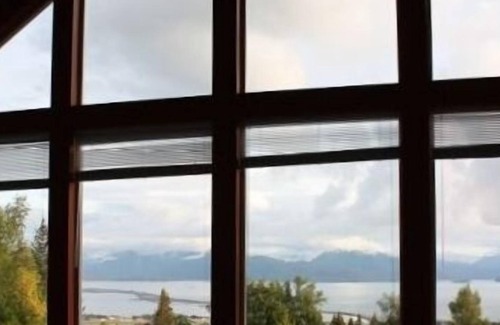 Homer Casa | Vistas espectaculares y privacidad a un precio asequible!
