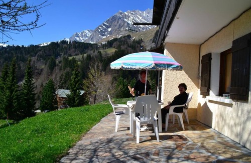 La Giettaz Apartamento | Spectacular views at the foot of the imposing Chaîne des ARAVIS
