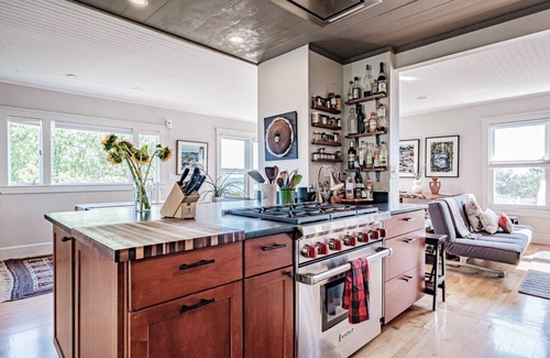 East End Apartamento | Vistas espectaculares y comodidades del hogar en el vecindario más deseable de Portland