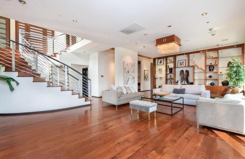Bel Air Apartamento | Spectacular Views: Exquisite Villa, Pool, Jacuzzi!