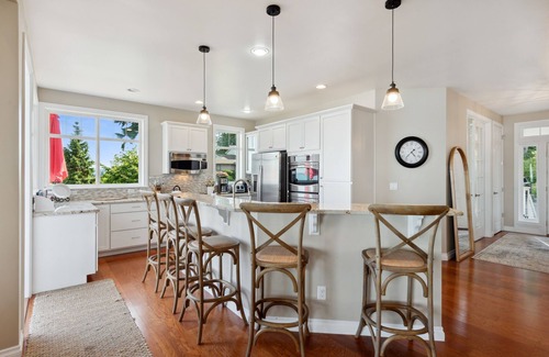 Bainbridge Island Casa | Espectacular casa frente al mar Bainbridge Island. ¡Vistas que quitan el aliento!