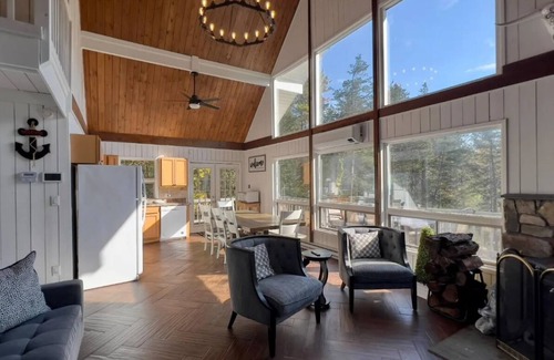 Athens Casa | Spectacular Waterfront Lake Home, near Hunter & Windham mountain’s