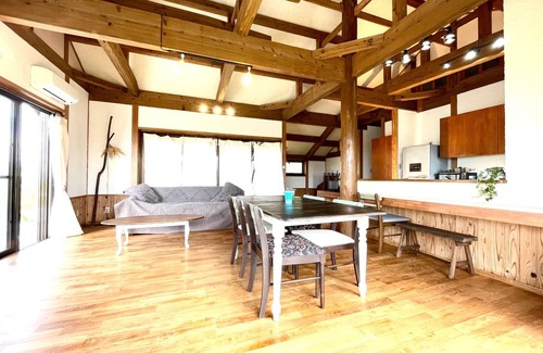 Taketomi-jima Taketomi-cho Casa | Spend a luxurious time in the living room where yo / Ishigaki Okinawa