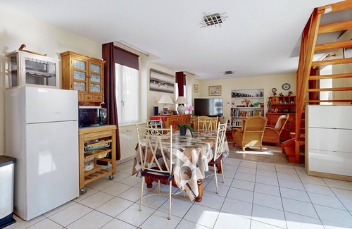 Dol-de-Bretagne Casa | Spend a relaxing time in the ideally located cottage.