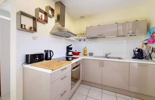 Dol-de-Bretagne Casa | Spend a relaxing time in the ideally located cottage.