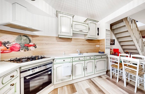 Ferques Casa | Spend a relaxing holiday in this holiday home near the Cote d'Opale.