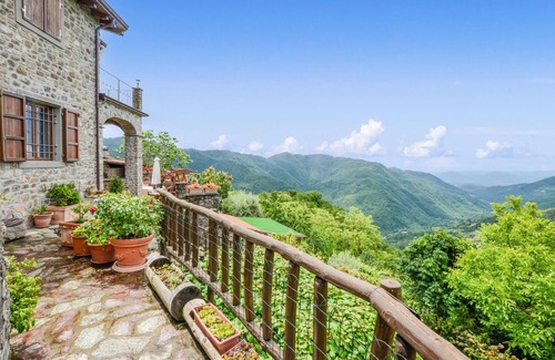 Comano Casa | Spend an unforgettable vacation in this vacation home.