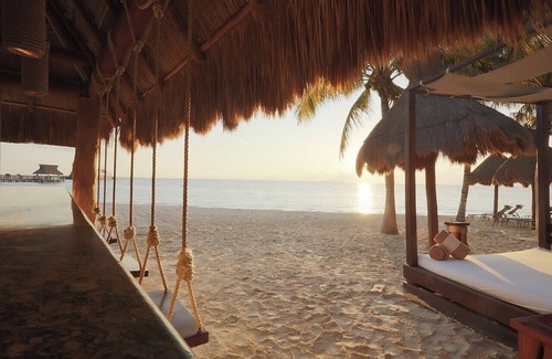 Puerto Juárez Apartamento | Spend New Years in a Beautiful 5 Star Beach Resort!