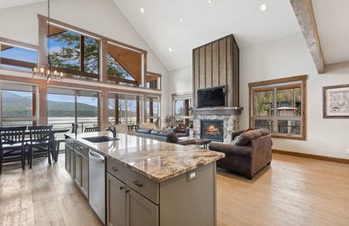 Whitefish Casa | Spend Summer in Whitefish! Luxury Lakeside Home with Hot Tub and Stunning Views!