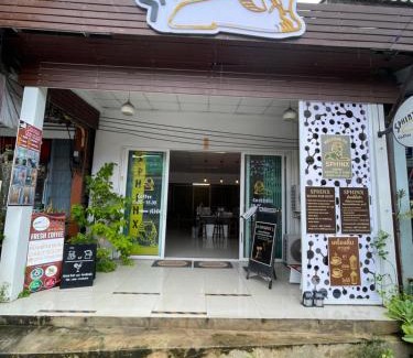 Nuea Khlong Casa | Sphinx room
