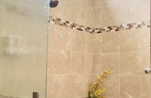 Sea Pines Complejo | Spice Bush at Hilton Head Island is close to Harbour Town and Sea Pines.