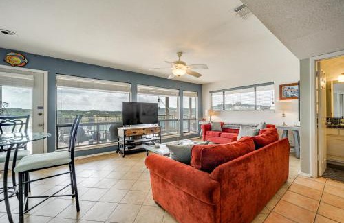 Briarcliff Apartamento | Spicewood Condo on The South Shore of Lake Travis!