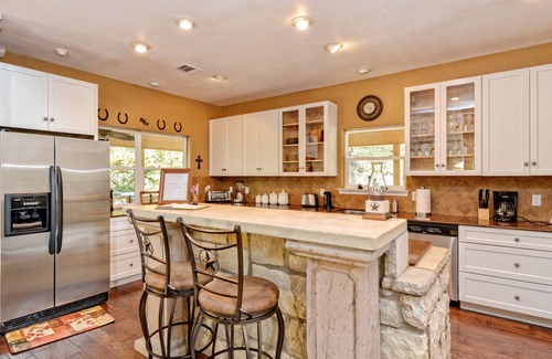 Pedernales Canyon Ranch Casa | Fabulosa casa espaciosa en Creek-Relax en Hill Country con Texas Bluebonnets