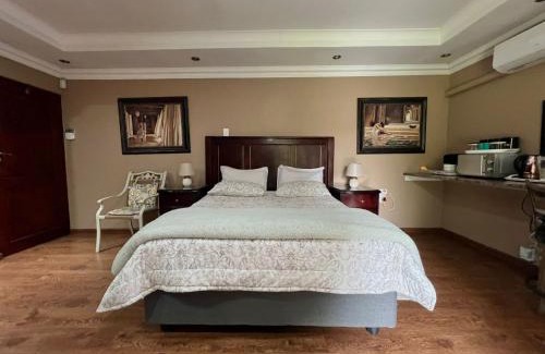 Middelburg Casa | Spies Villa - Fast Wi-fi, Netflix and Generator