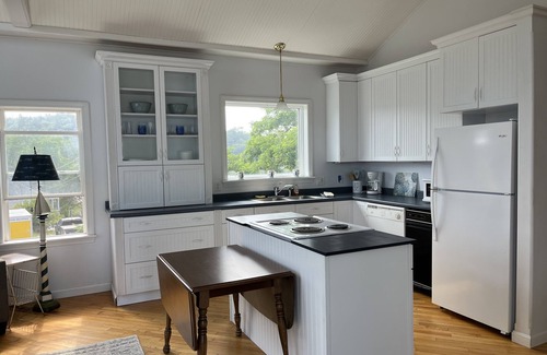 Phippsburg Casa | Spinneys Guesthouse & Beach Cottages