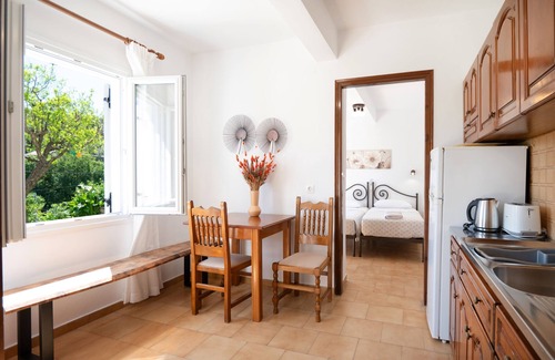Agios Stefanos Apartamento | Spiros in Saint Stephanos, Corfu - Idyllic Mediterranean Retreat
