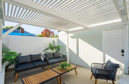 South of Conant Casa | Splash Haven-Heated Pool-Huge Living Area-Sleeps 8